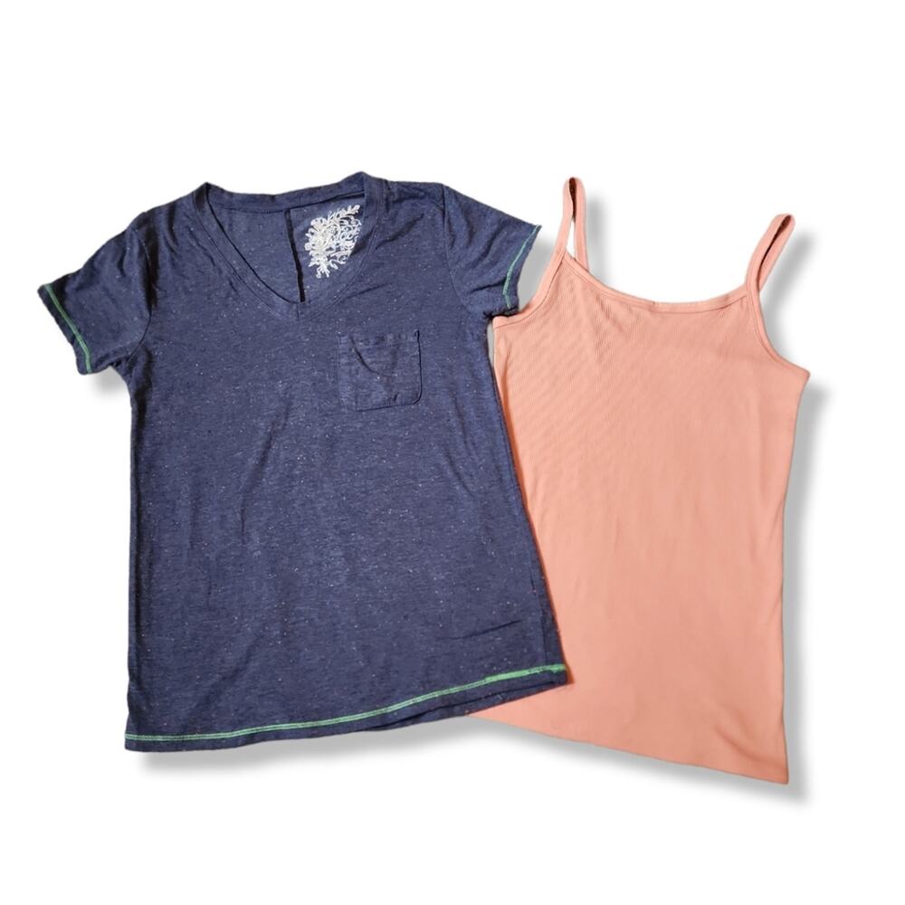 T-shirt and Cami Combo Size Medium Juniors (Sold together)